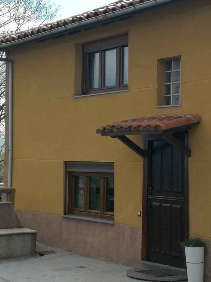 Casa Nueva Vendégház Salas  Kültér fotó