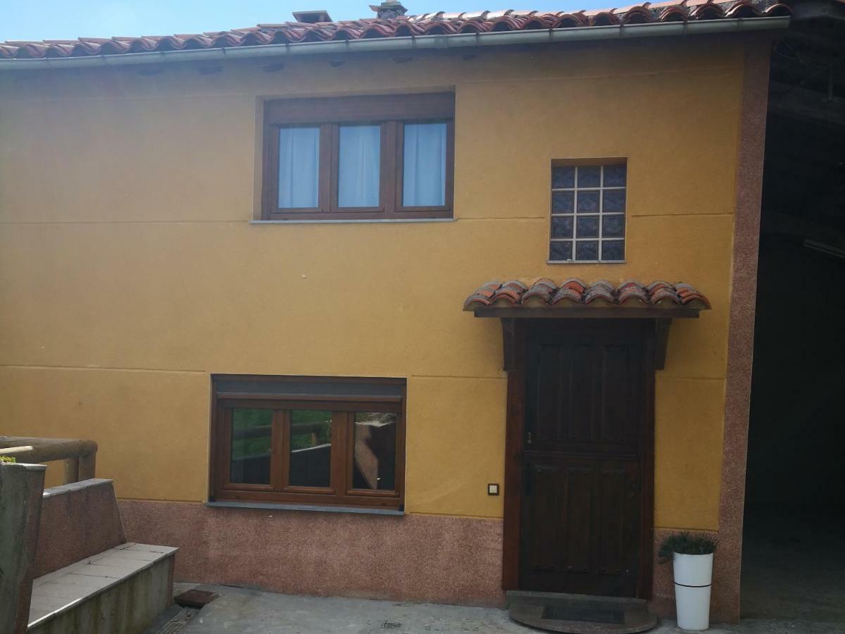 Casa Nueva Vendégház Salas  Kültér fotó